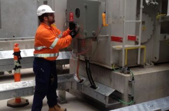 Sueldo de electricista industrial en Perú (2026)
